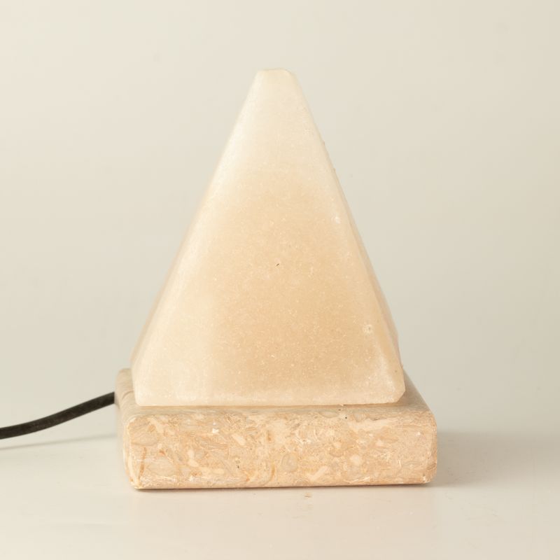 Kvalitní USB pyramidová solná lampa bílé barvy - 9 cm (vícebarevná)