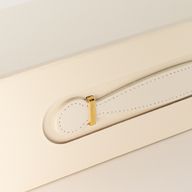 Skládaná dárková krabička - tvarem krabičky na víno (33,5x10x10,5 cm) - bílá