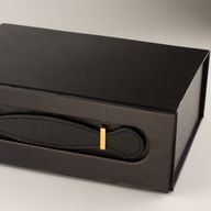 Skládací dárková krabička - Med Hamper  (24x18,2x8 cm) - černá