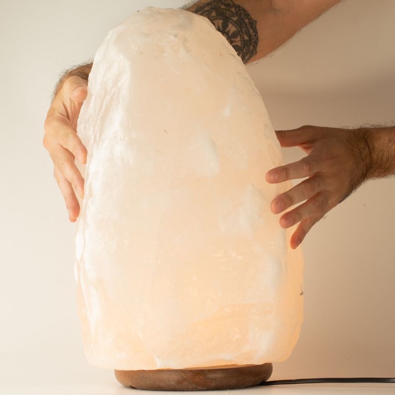 Kvalitní obrovská přírodní solná lampa - cca 24–25 kg