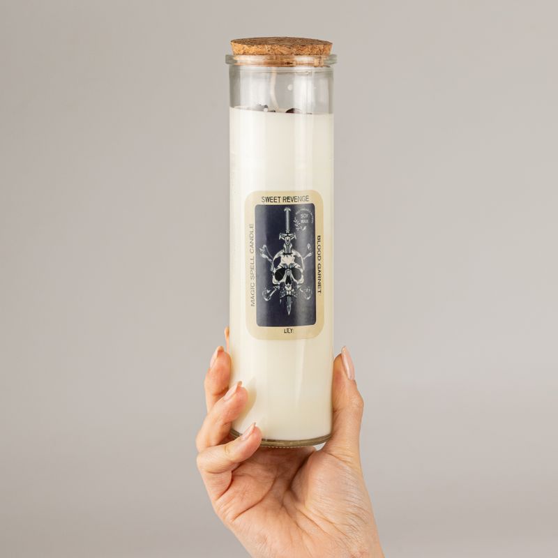 Magická Svíčka pro Rituály – Sladká Pomsta