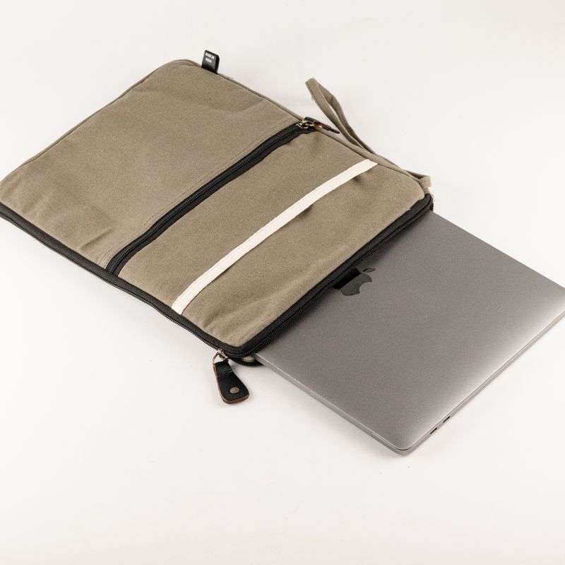 Plátěná cestovní taška na notebook – olivová