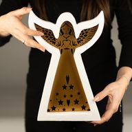 Anděl z mangového dřeva – Bílý nátěr s vyřezávanou železnou dekorací – 39 cm