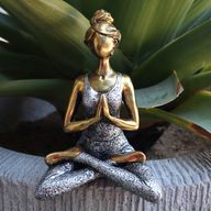 Yoga Lady Figurka -  Bronzová & Stříbrná 24cm