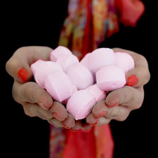 Šumivé Kuličky do Koupele 1.3kg - Růže