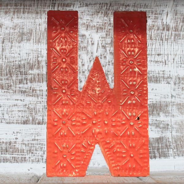 Písmeno "W" - Různé barvy - 15 cm