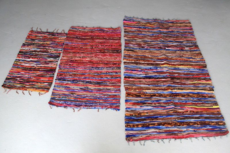 Velký Sametový Koberec - 105x185cm