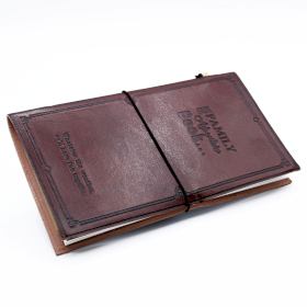 Ručně Vyráběný Kožený Zápisník - Dobrodružství Naší Rodiny - Hnědý (80 stran)