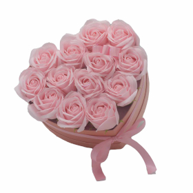 Dárkový Box z Mýdlových Květů - 13 Růžových Růží - Srdce