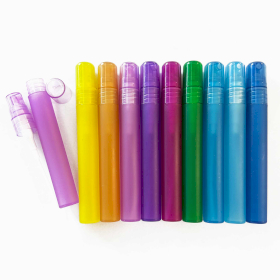 12x Kapesní Parfémový Sprej 10ml (12 Náhodných Barev)