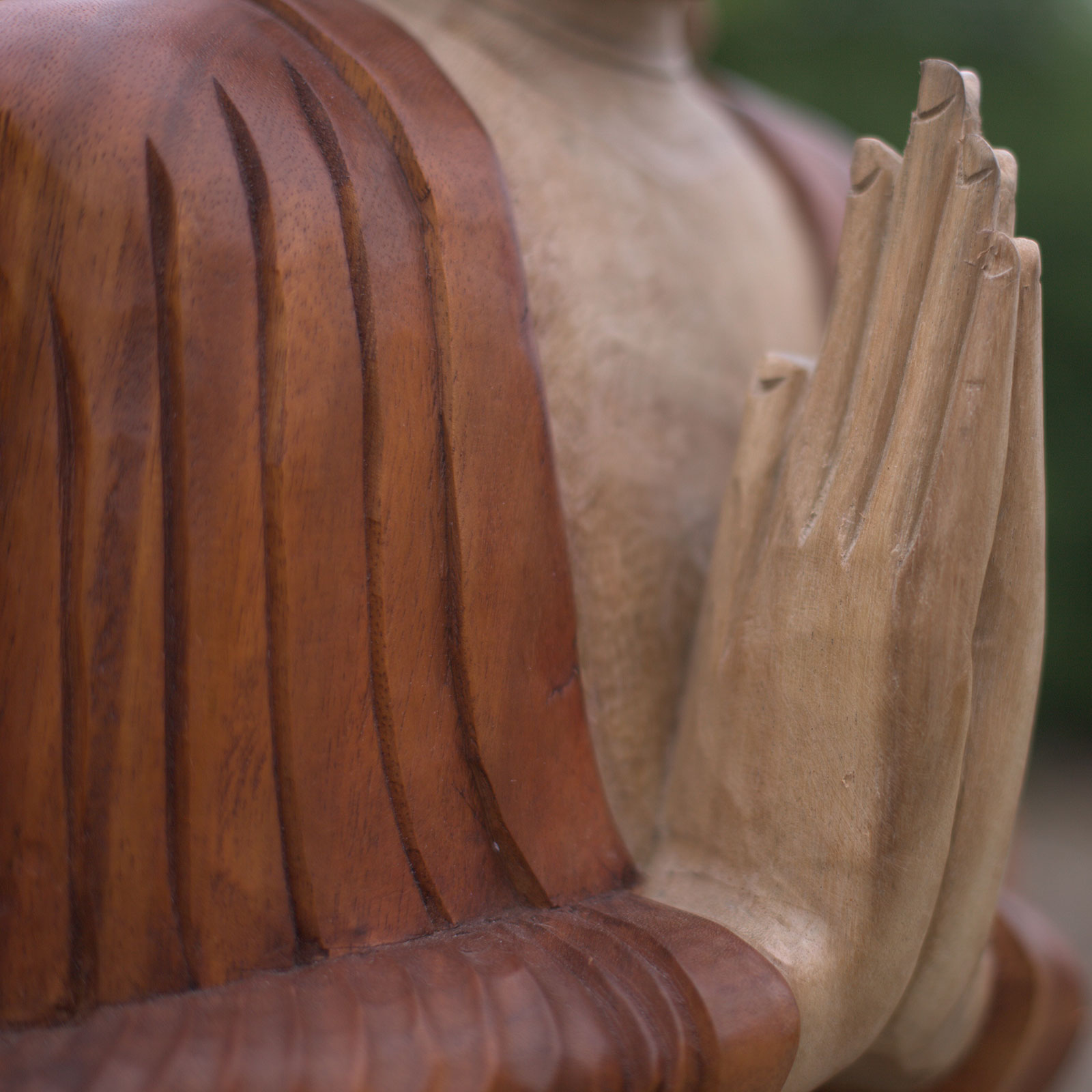 Ručně vyřezávaná socha Buddhy - Učící přenos - 30 cm